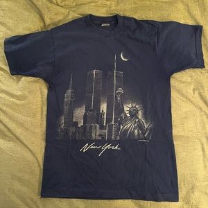 Vintage NYC Twin Towers Royal Blue Tshirt Single Stitch Fruit of the Loom Medium